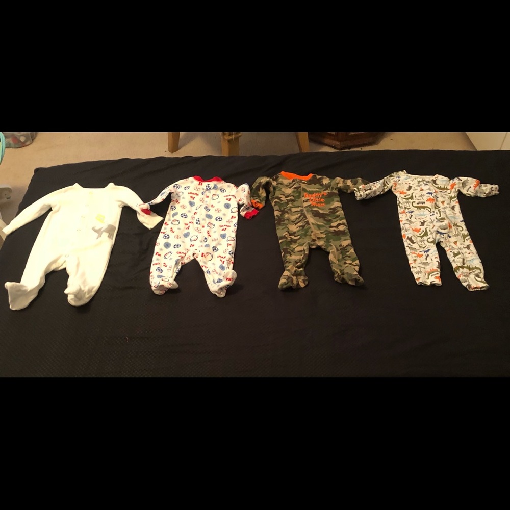 Bundle of 4 sleepers 6 months